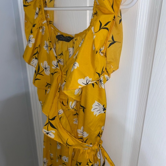 2/$10 Yellow Floral Maxi Dress - Picture 5 of 7
